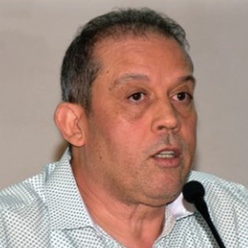 Portrait de Pr Mustapha El Ftouh